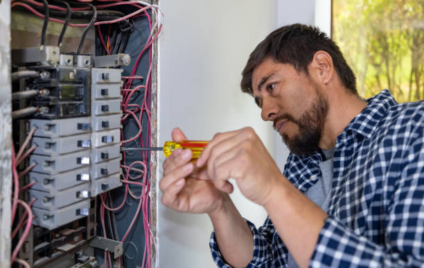 Best Licensed Electrician  in Granville, OH